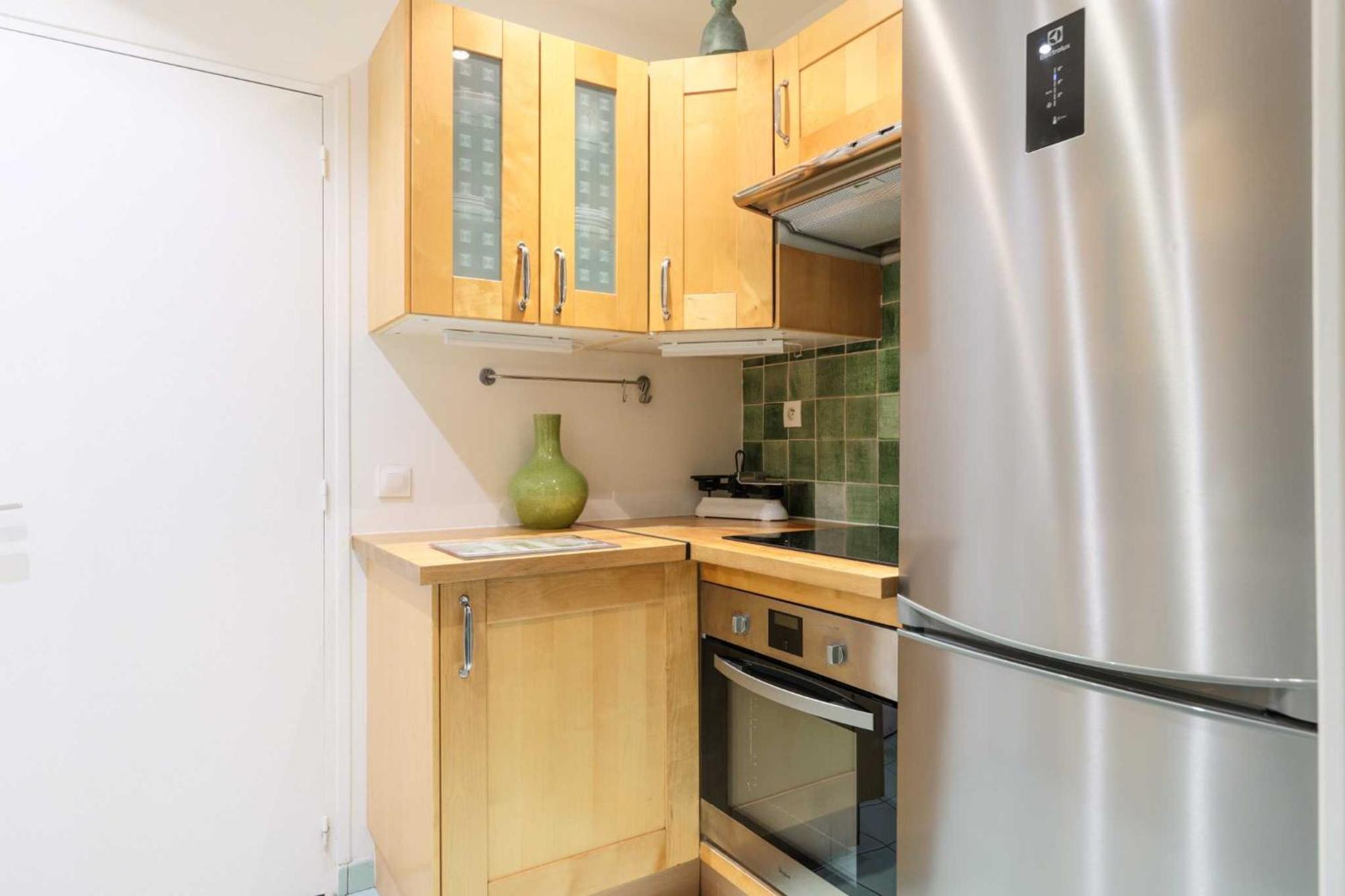 Spacious - 2br-6p - Bastille Apartment *